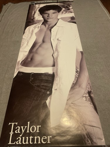 Taylor lautner pyramid - taylor,